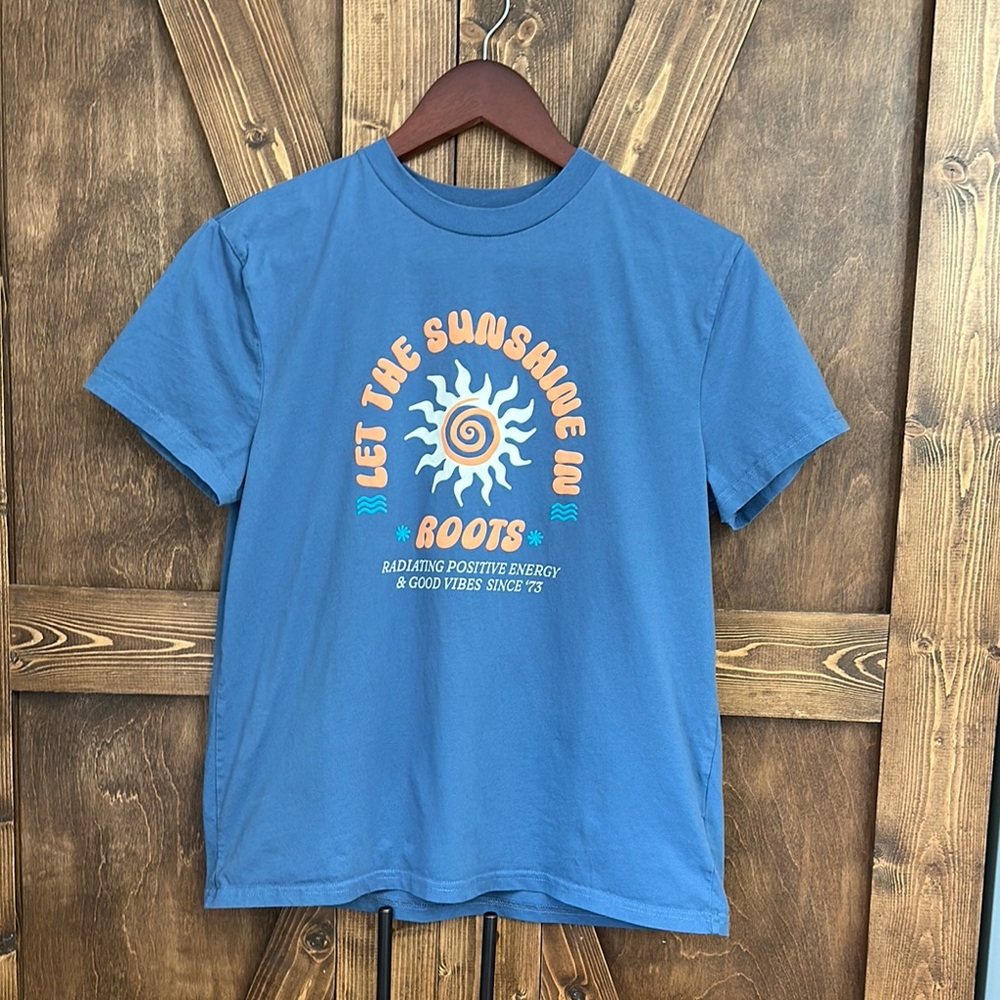 Roots Blue Short Sleeve Graphic Tee- Worn Once